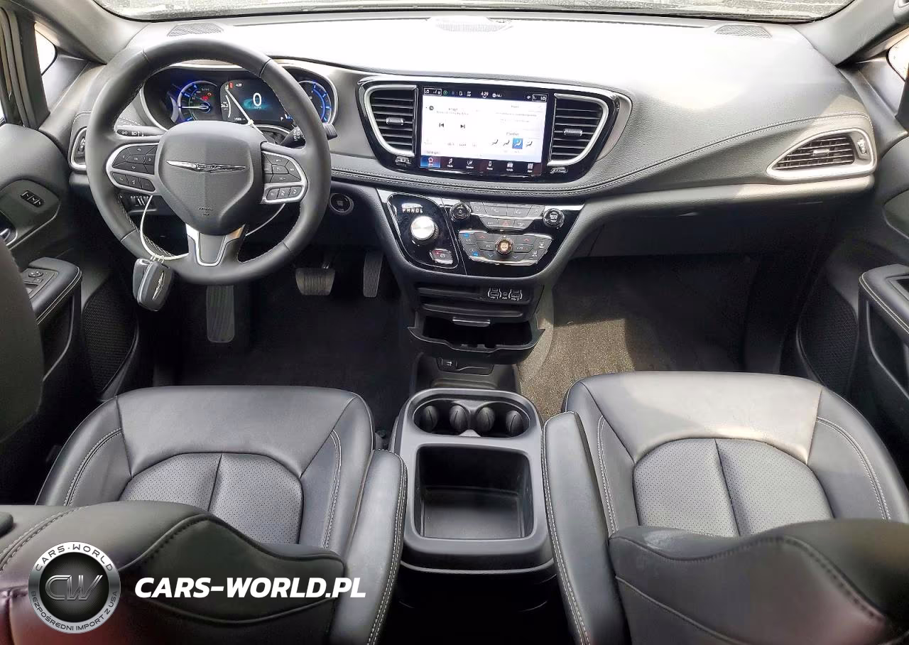 2025 Chrysler Pacifica Hybrid Select VIN:2C4RC1S73SR563633 - 8