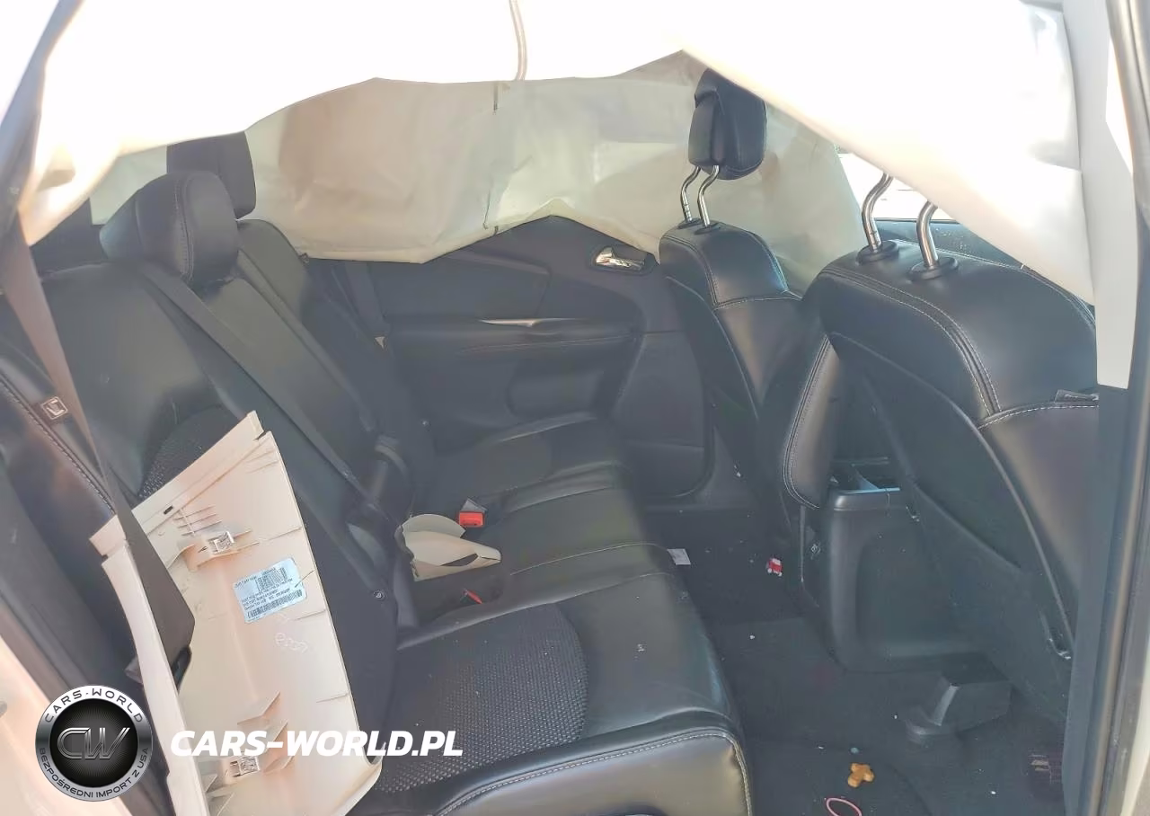 2019 Dodge Journey Crossroad VIN:3C4PDDGG6KT702178 - 11