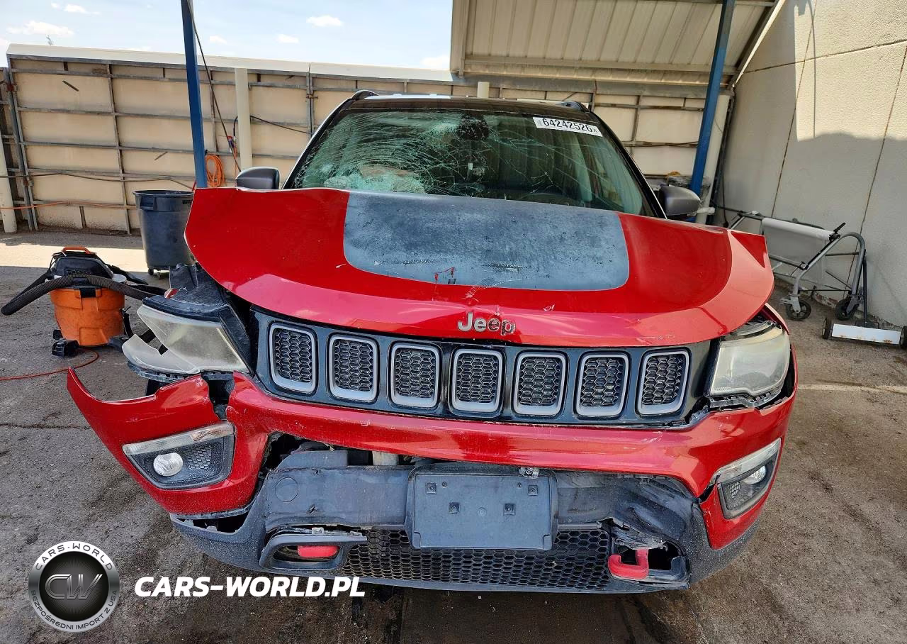 2019 Jeep Compass Trailhawk VIN:3C4NJDDB7KT752953 - 5