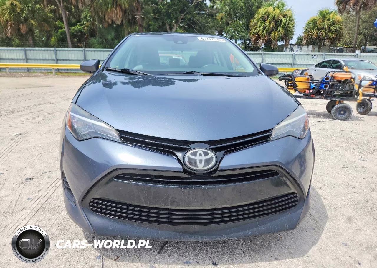 2017 Toyota Corolla Le VIN:2T1BURHE3HC949237 - 5