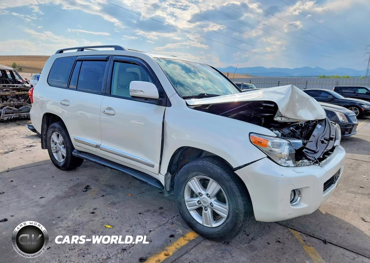 2014 Toyota Land Cruiser Base VIN:JTMHY7AJ5E4025679 - 4
