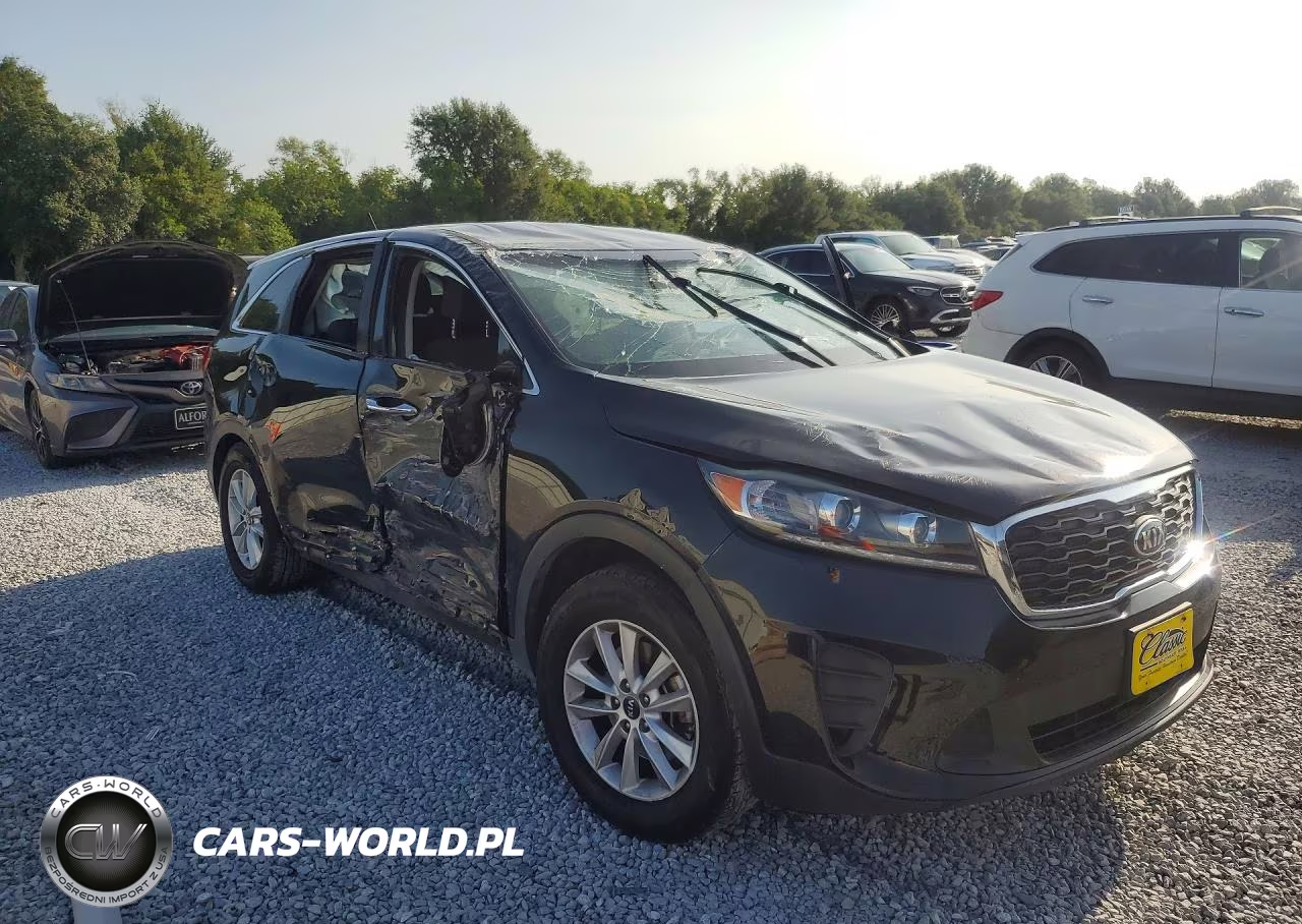 2019 Kia Sorento L VIN:5XYPG4A3XKG583894 - 4