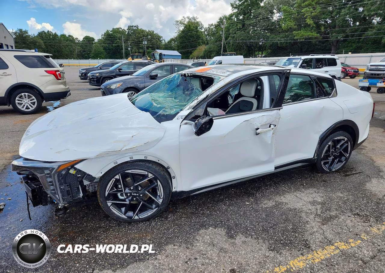 2026 Kia K4 Gt Line VIN:3KPFW4DE5TE255227 - 1