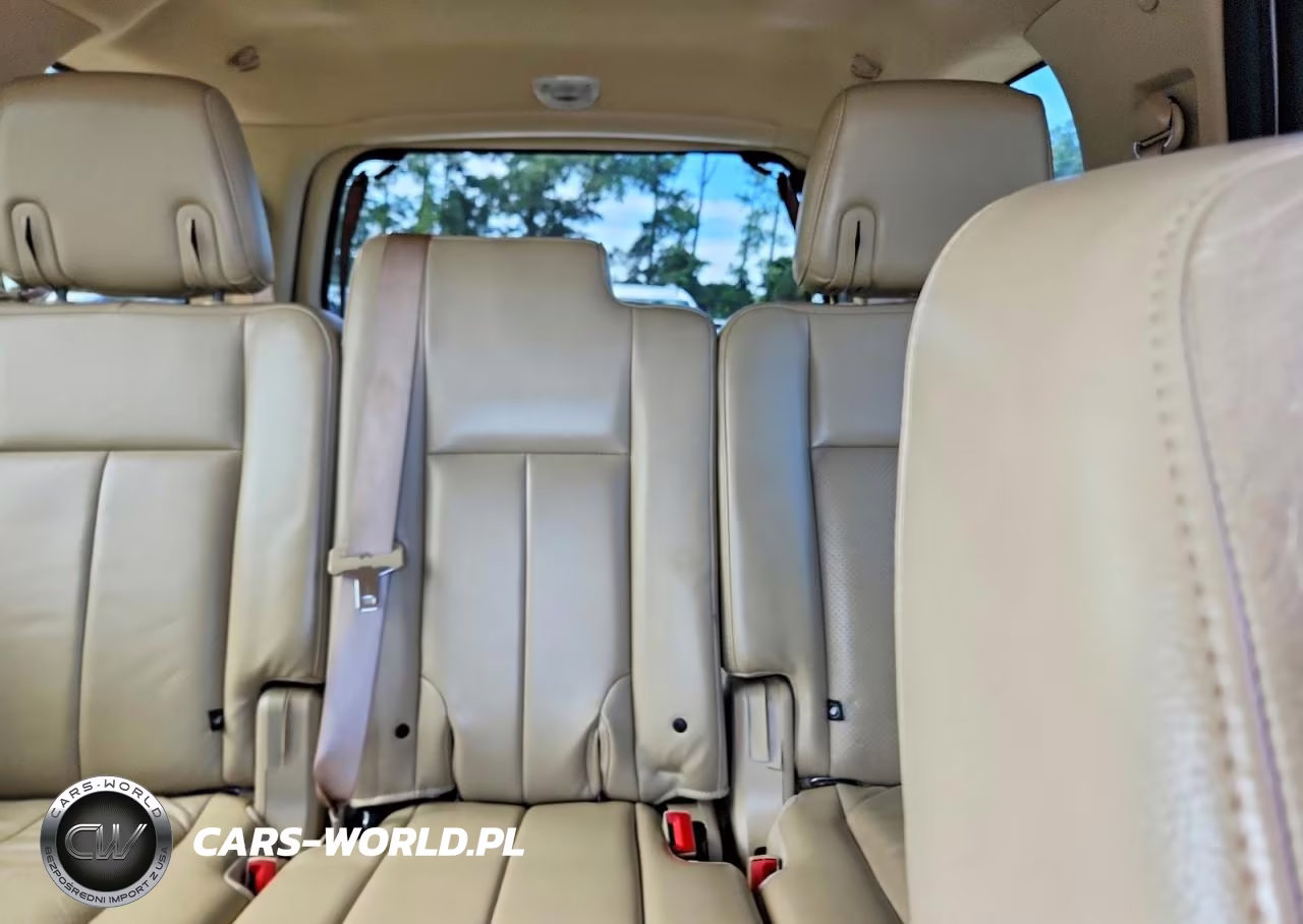 2011 Ford Expedition Xlt VIN:1FMJU1H57BEF40350 - 10