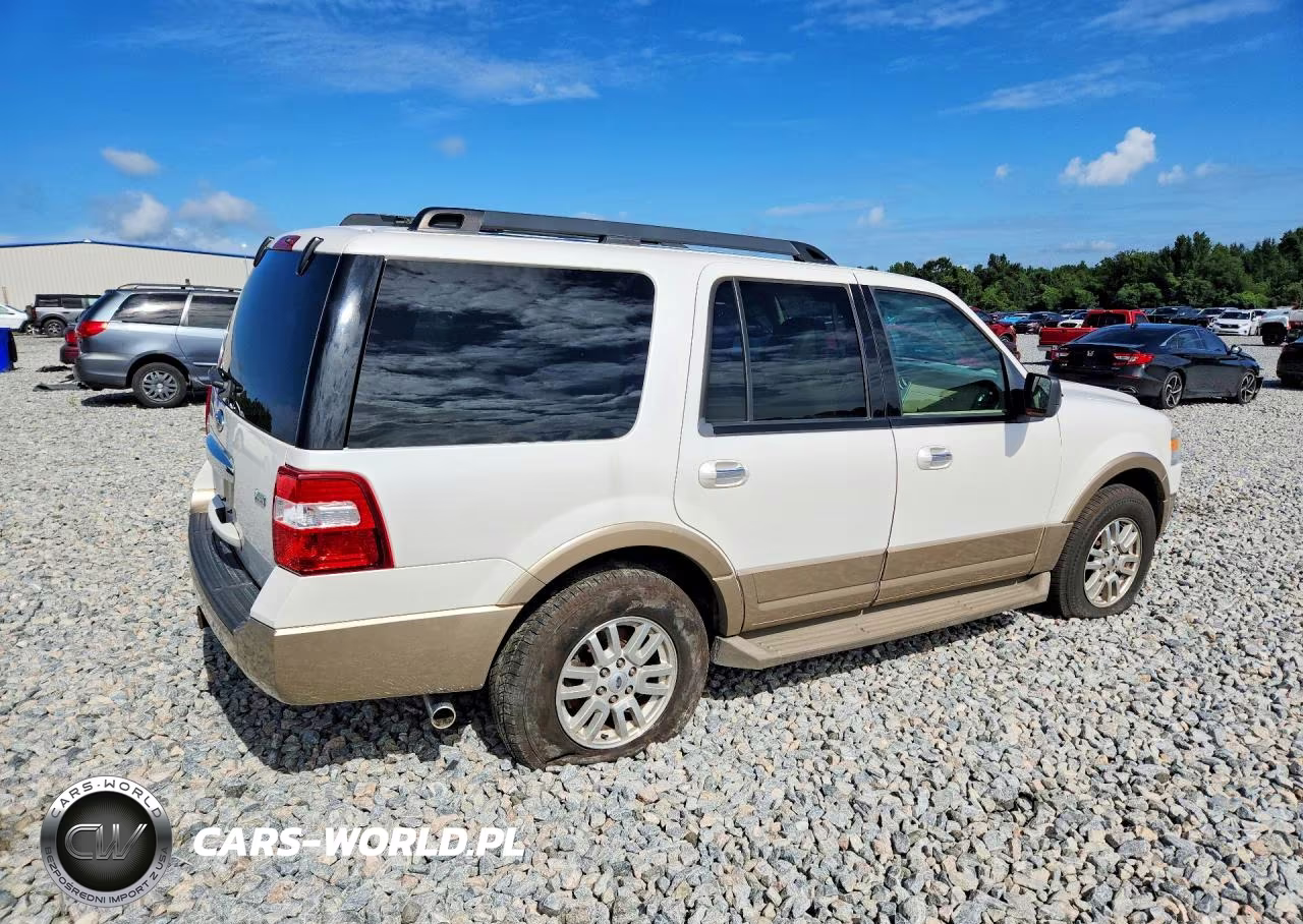 2011 Ford Expedition Xlt VIN:1FMJU1H57BEF40350 - 3