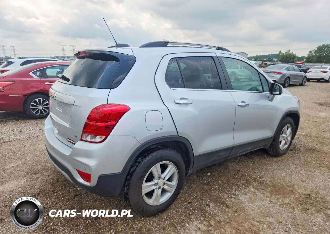 2020 Chevrolet Trax 1Lt VIN:3GNCJLSB2LL318081 - 3