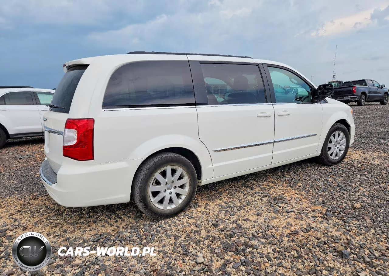 2012 Chrysler Town & Country Touring VIN:2C4RC1BG6CR266731 - 3