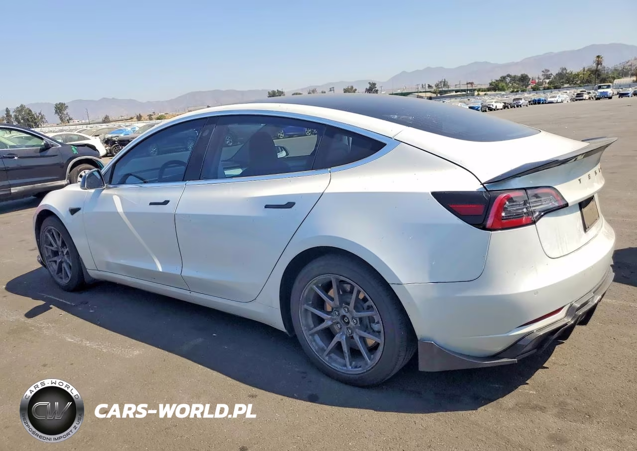 2020 Tesla Model 3 VIN:5YJ3E1EAXLF659201 - 2