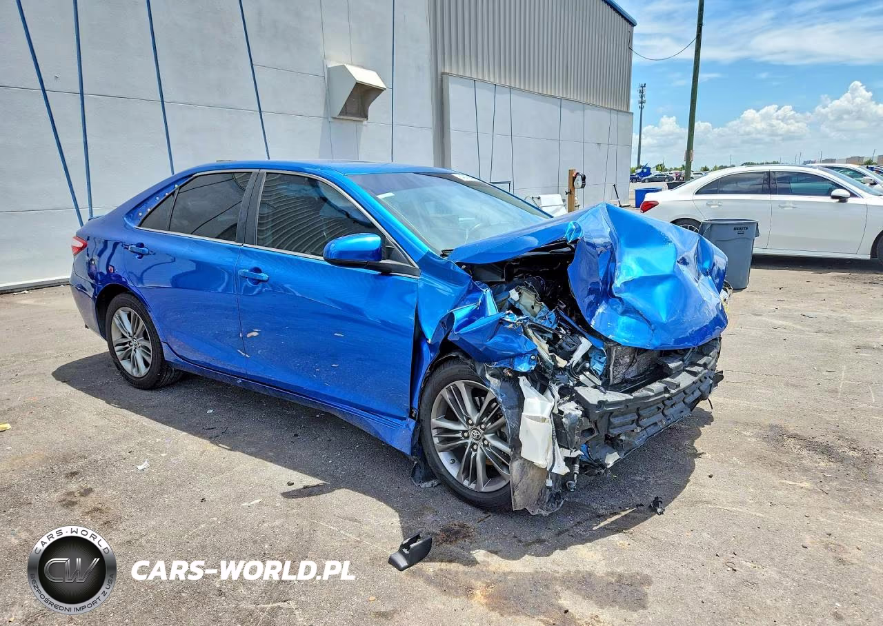 2017 Toyota Camry Se VIN:4T1BF1FK0HU813022 - 4