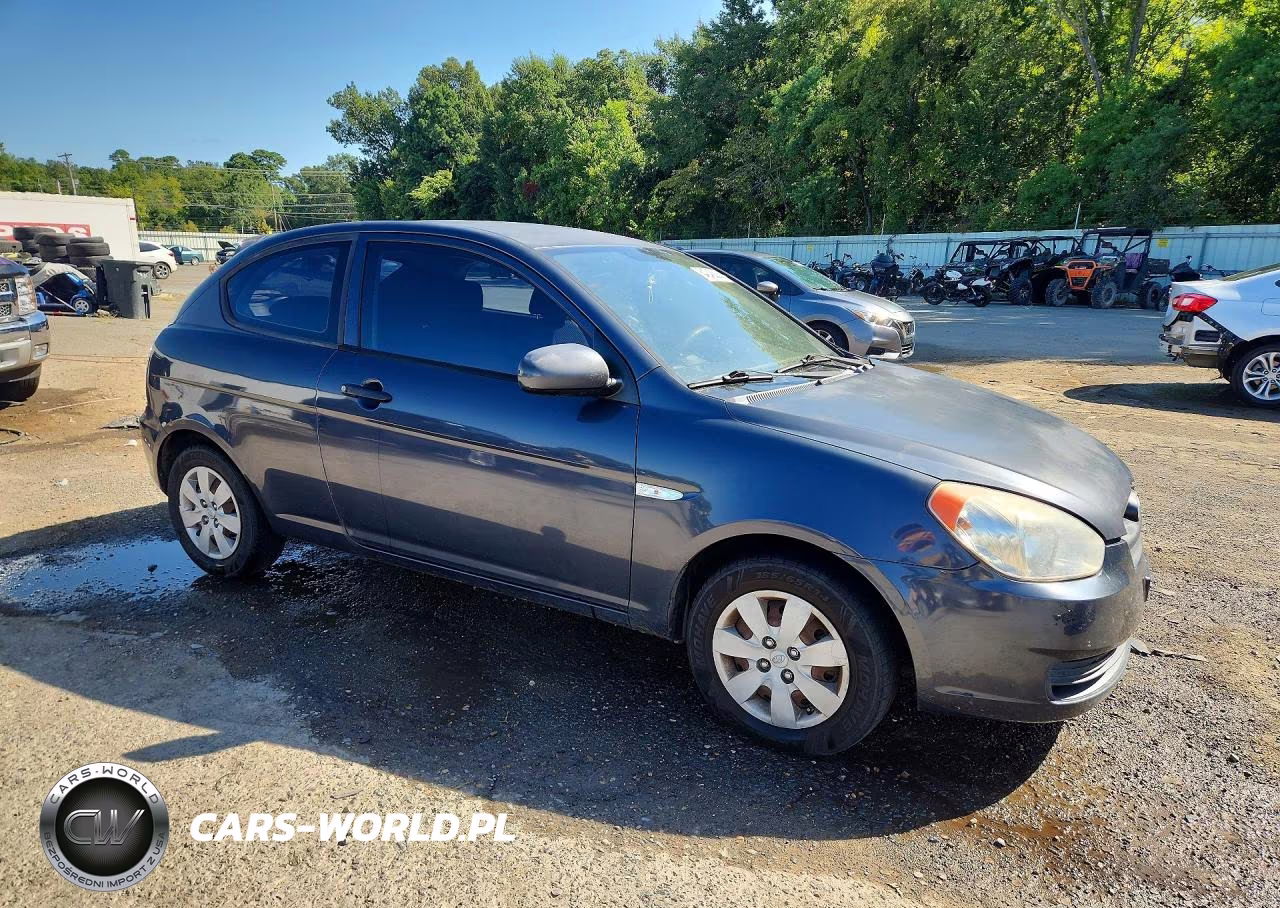 2010 Hyundai Accent Gs VIN:KMHCM3AC3AU186120 - 4