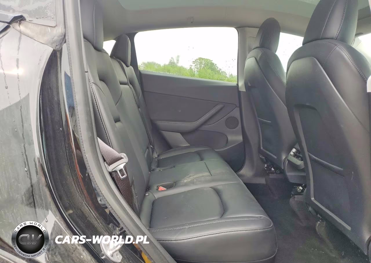 2021 Tesla Model Y VIN:5YJYGDEE9MF183979 - 11