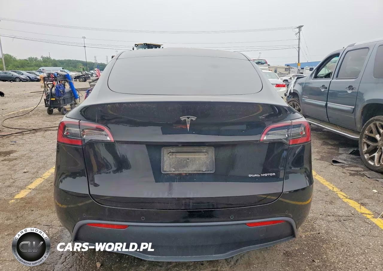 2021 Tesla Model Y VIN:5YJYGDEE9MF183979 - 6