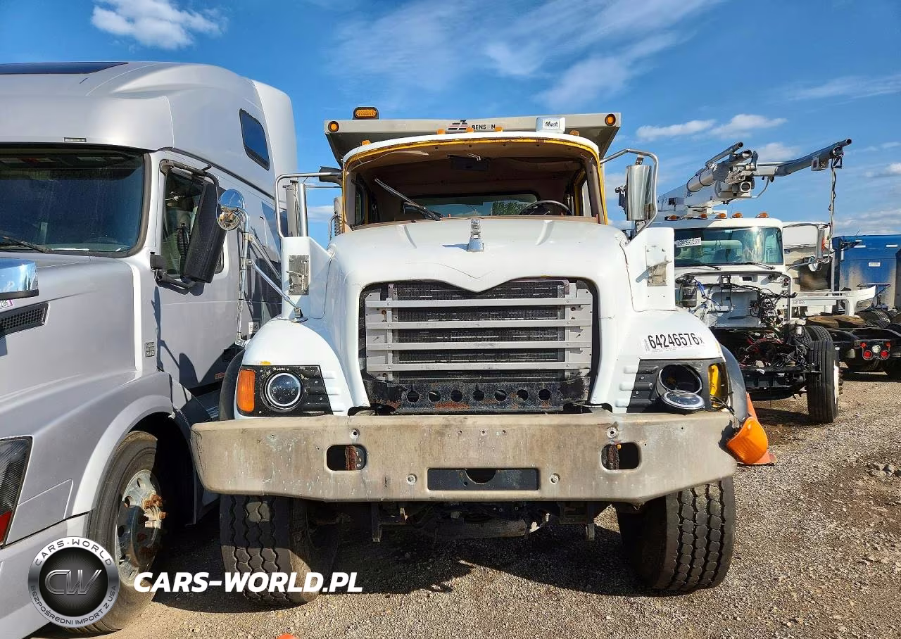 2006 Mack Cv Granite Dump Truck VIN:1M2AG11CX6M038329 - 5