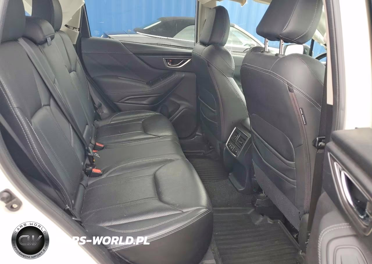 2019 Subaru Forester Touring VIN:JF2SKAWC1KH472076 - 11