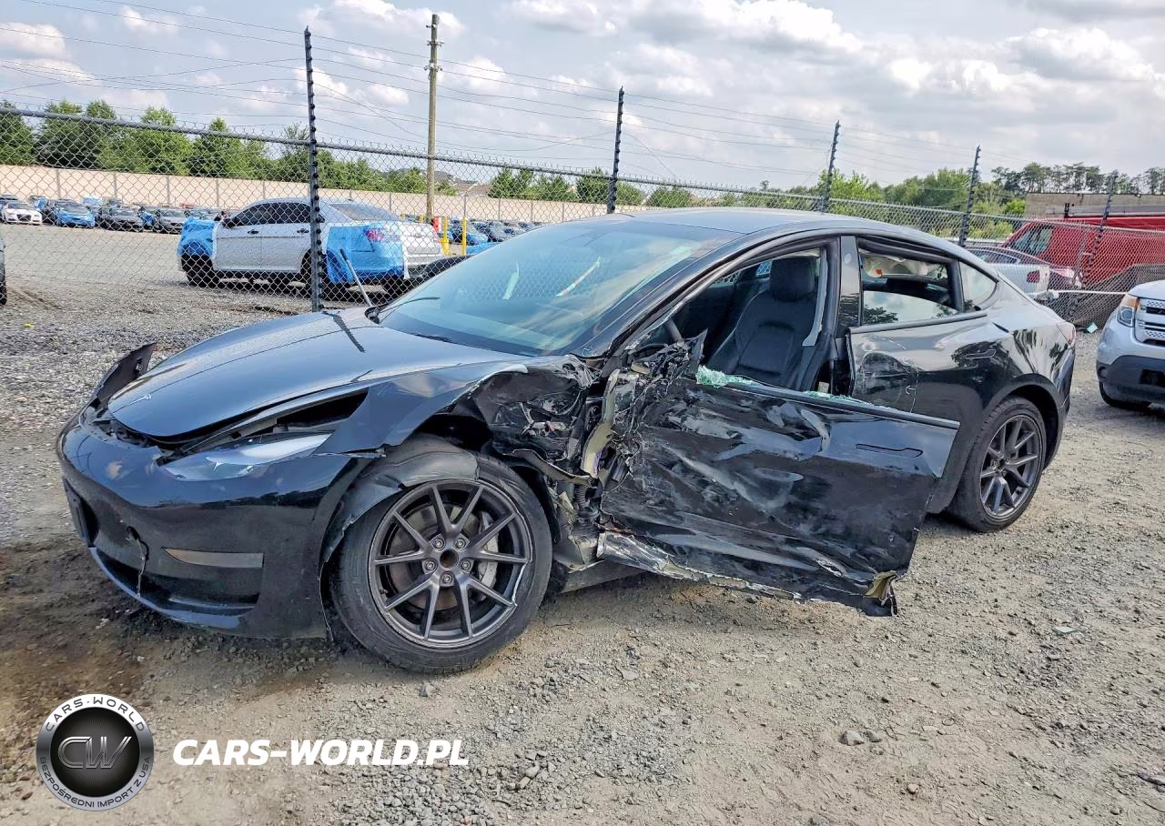 2023 Tesla Model 3 VIN:5YJ3E1EA8PF452831 - 1