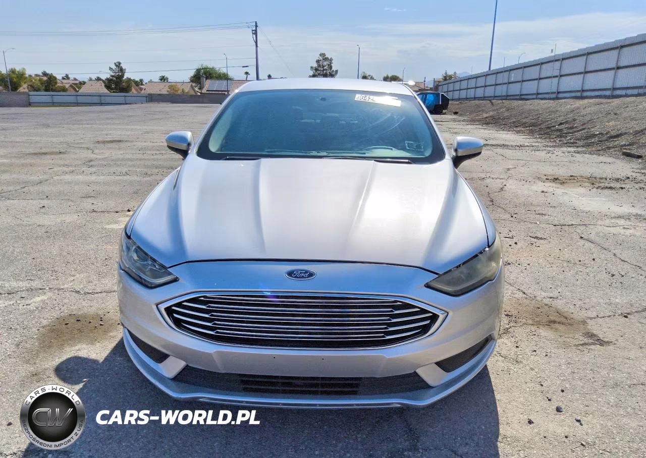 2018 Ford Fusion S VIN:3FA6P0G73JR271036 - 5