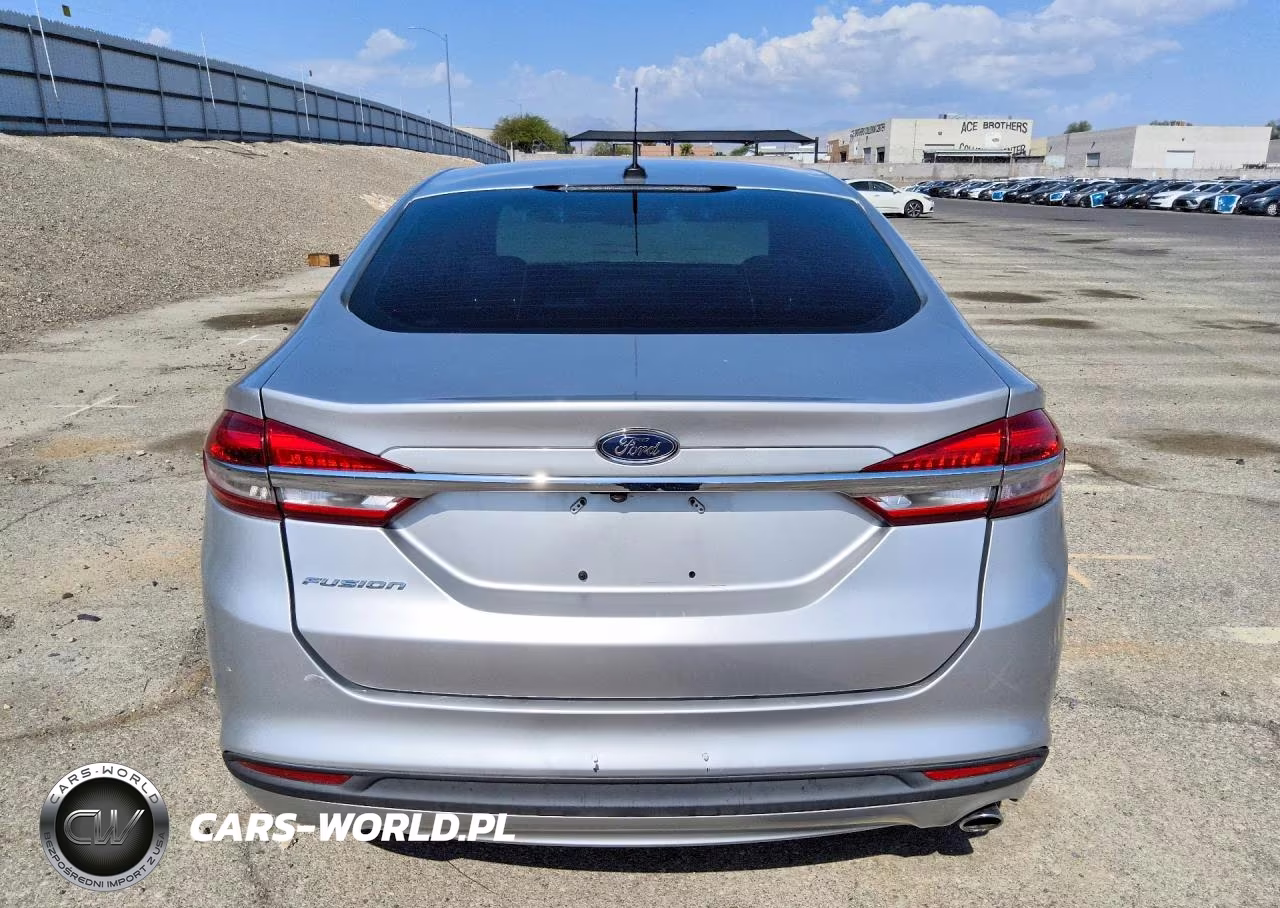 2018 Ford Fusion S VIN:3FA6P0G73JR271036 - 6