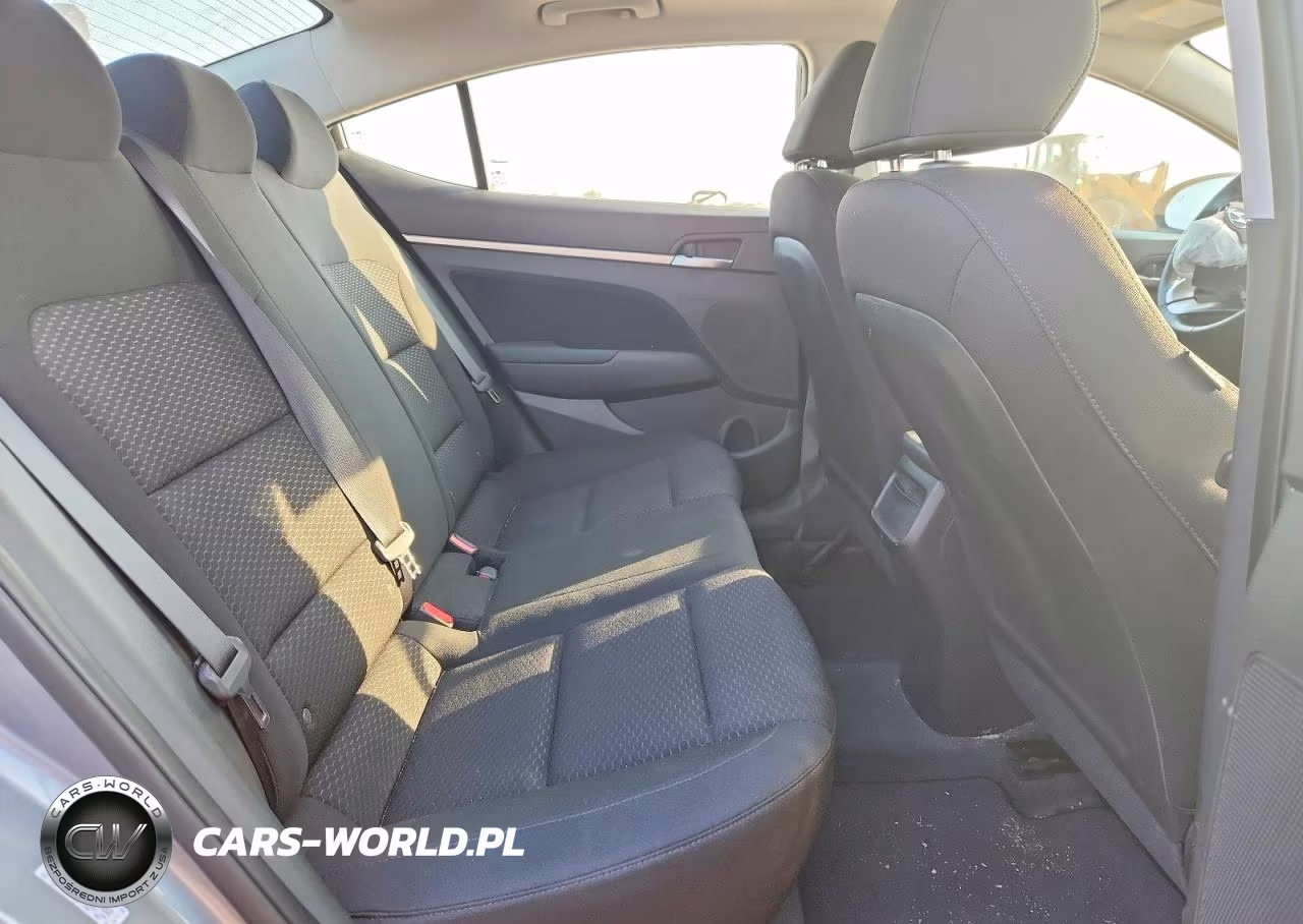 2019 Hyundai Elantra Value Edition VIN:KMHD84LF8KU827852 - 10