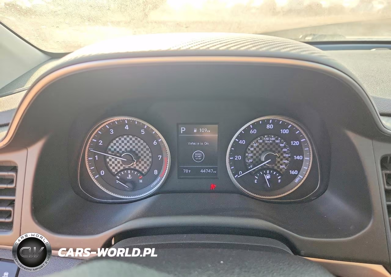 2019 Hyundai Elantra Value Edition VIN:KMHD84LF8KU827852 - 9