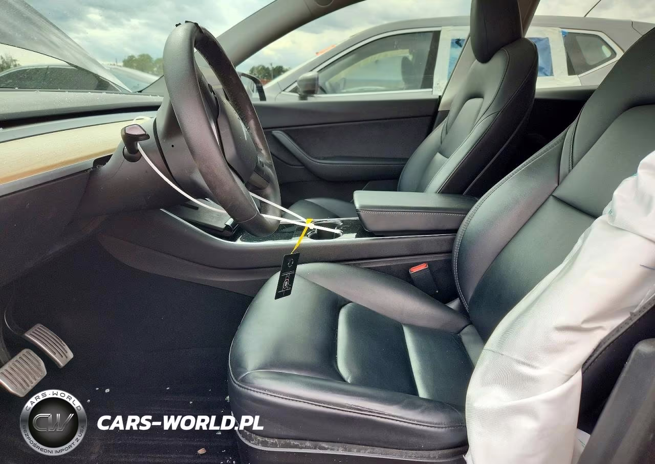 2020 Tesla Model Y VIN:5YJYGDEE0LF045245 - 7