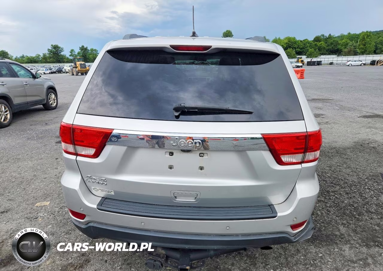 2013 Jeep Grand Cherokee Laredo VIN:1C4RJFAG8DC582078 - 6