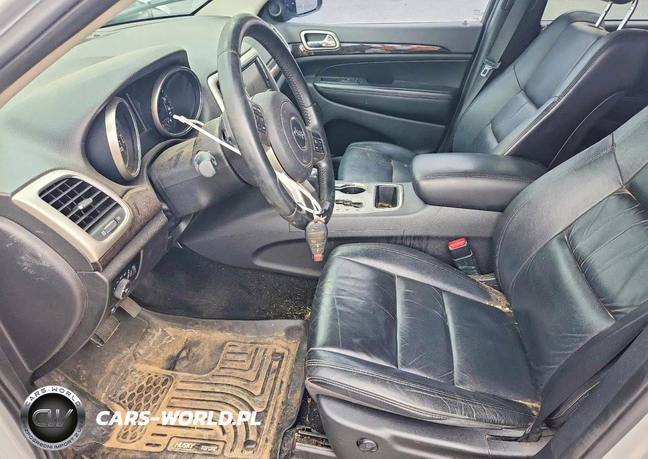 2013 Jeep Grand Cherokee Laredo VIN:1C4RJFAG8DC582078 - 7