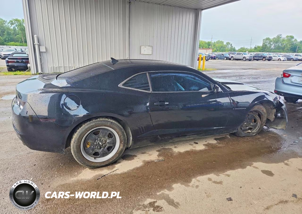 2011 Chevrolet Camaro Ls VIN:2G1FE1ED7B9125396 - 3