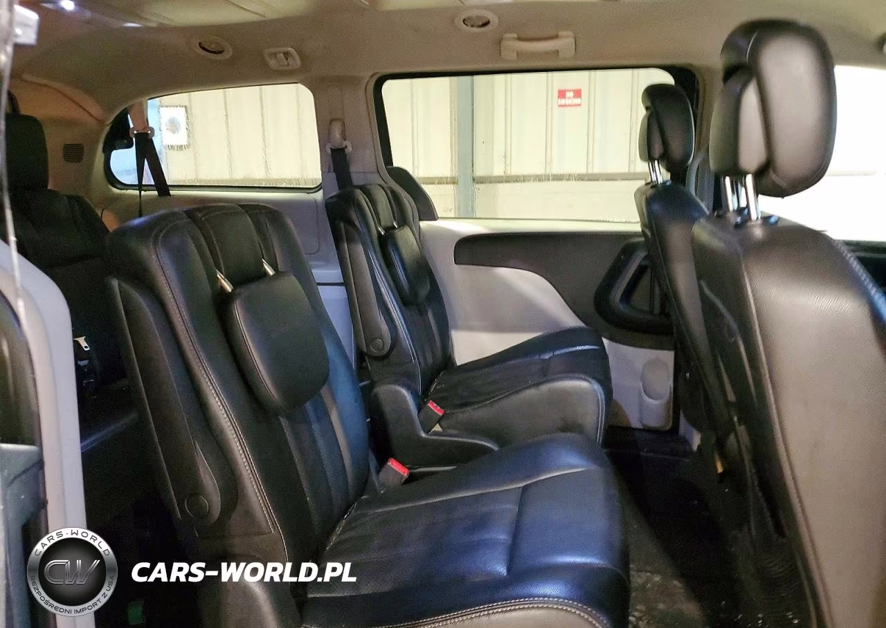2012 Chrysler Town & Country Touring VIN:2C4RC1BG1CR313731 - 11
