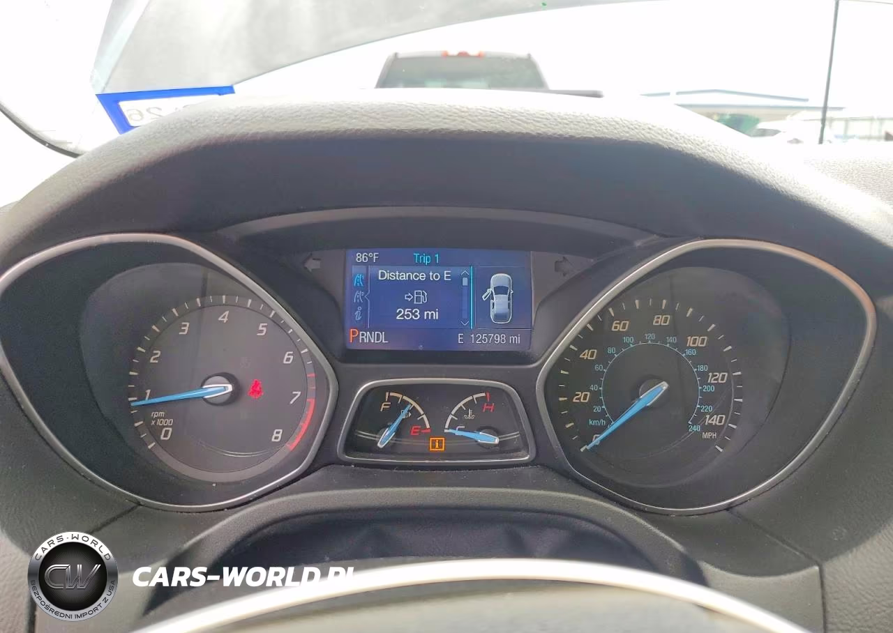 2014 Ford Focus Se VIN:1FADP3F22EL447674 - 9