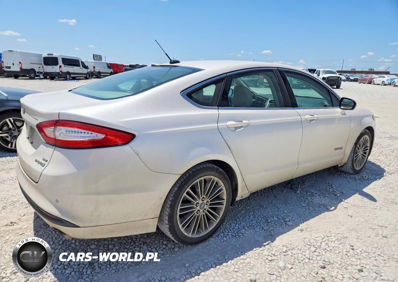 2013 Ford Fusion Se Hybrid VIN:3FA6P0LU0DR260351 - 3