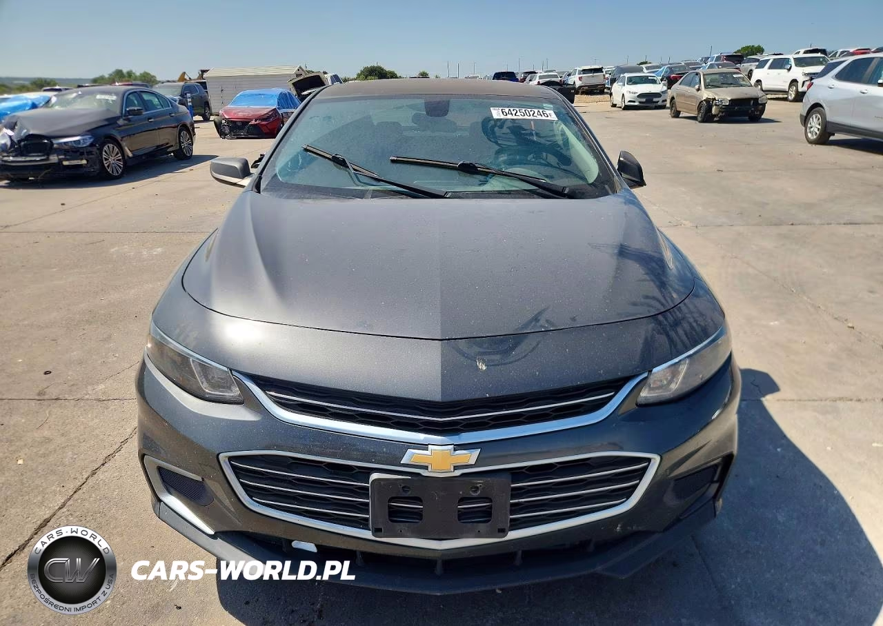 2017 Chevrolet Malibu Lt VIN:1G1ZB5STXHF136594 - 5