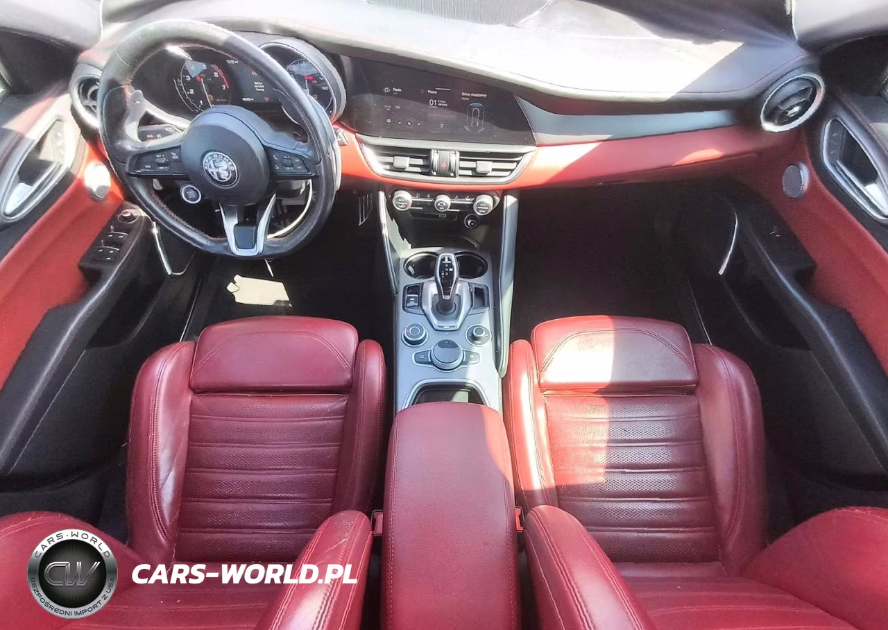 2020 Alfa Romeo Giulia Ti VIN:ZARFAMBN0L7625023 - 8
