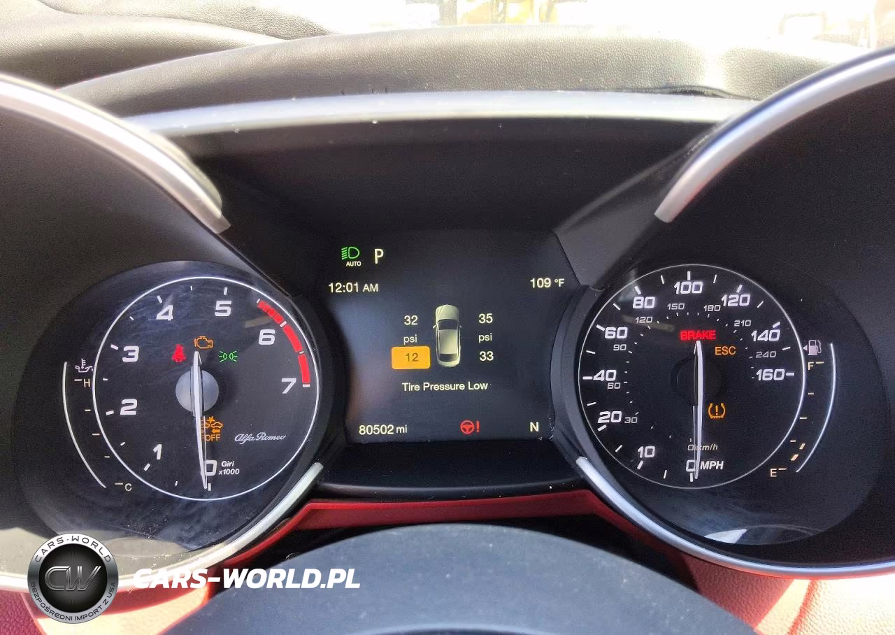 2020 Alfa Romeo Giulia Ti VIN:ZARFAMBN0L7625023 - 9