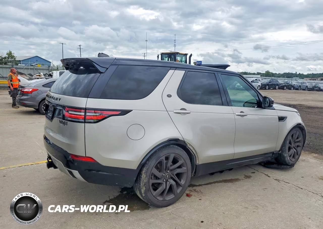 2017 Land Rover Discovery Hse VIN:SALRRBBV6HA019071 - 3