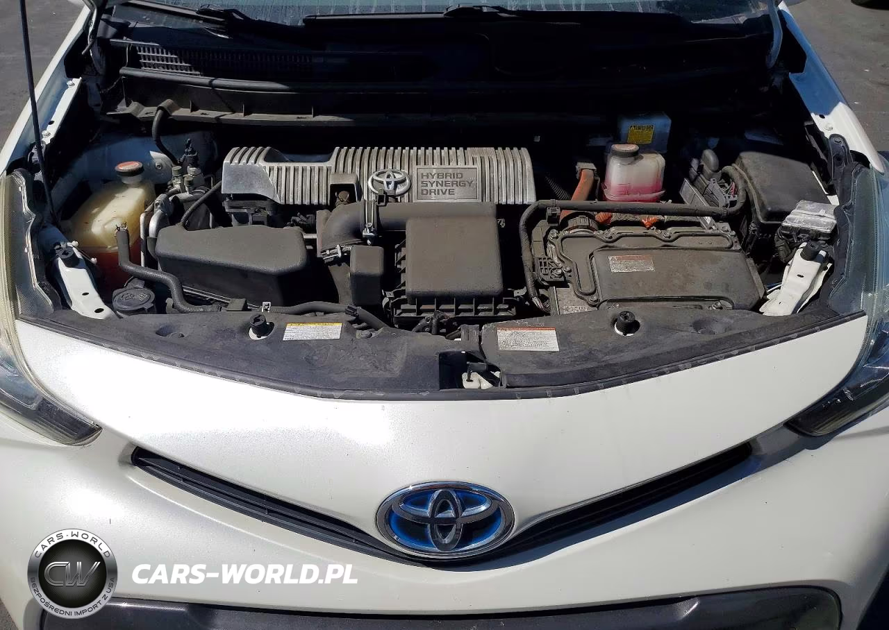 2015 Toyota Prius V Two VIN:JTDZN3EU4FJ039358 - 11