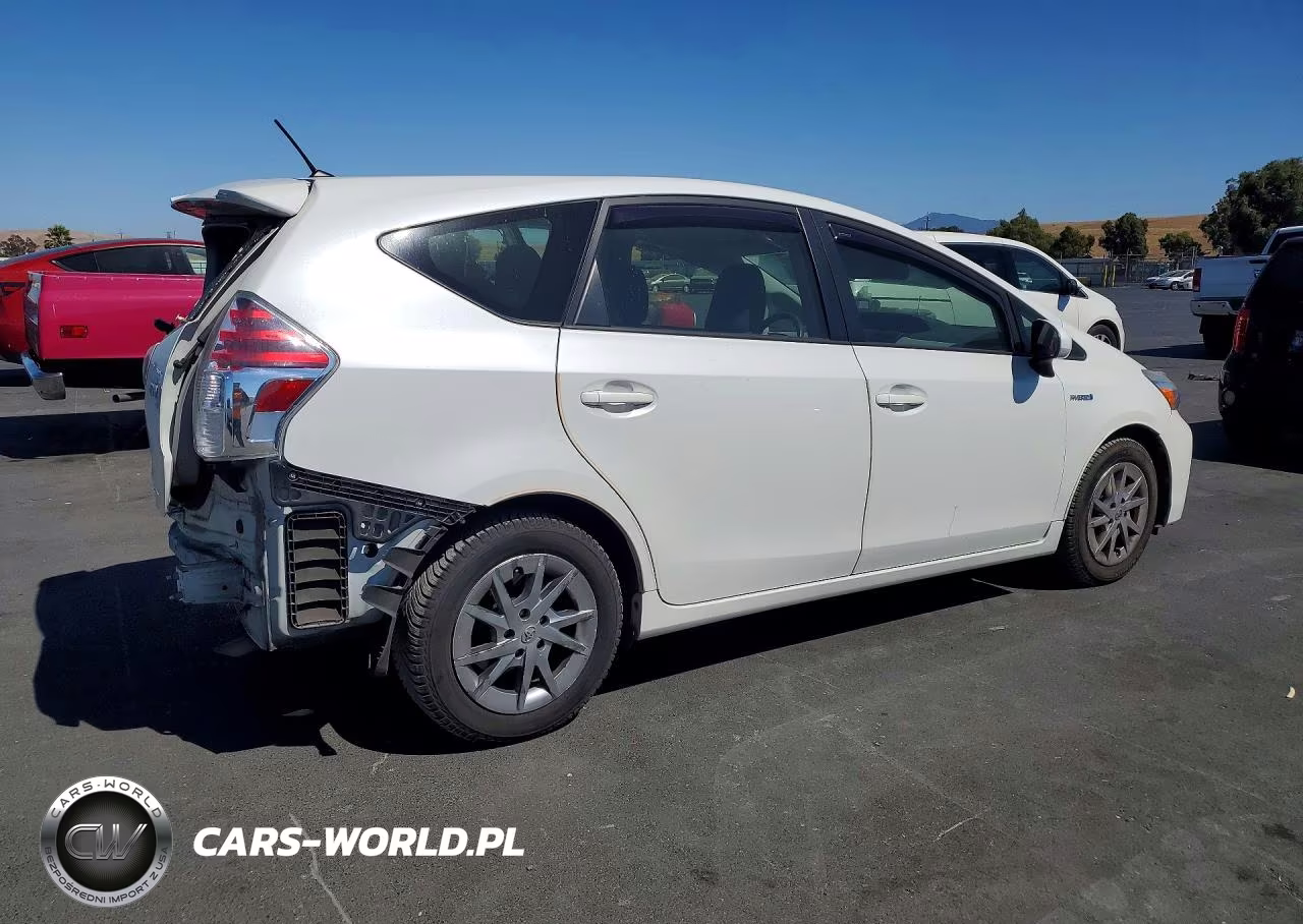 2015 Toyota Prius V Two VIN:JTDZN3EU4FJ039358 - 3
