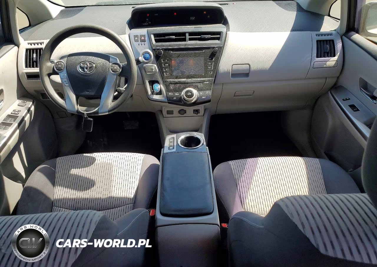 2015 Toyota Prius V Two VIN:JTDZN3EU4FJ039358 - 8