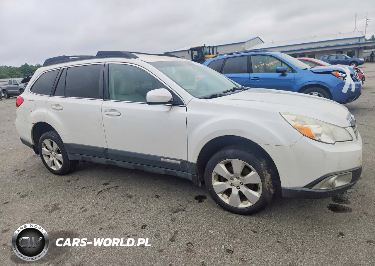 2012 Subaru Outback 2.5I Premium VIN:4S4BRBCC4C3243910 - 4