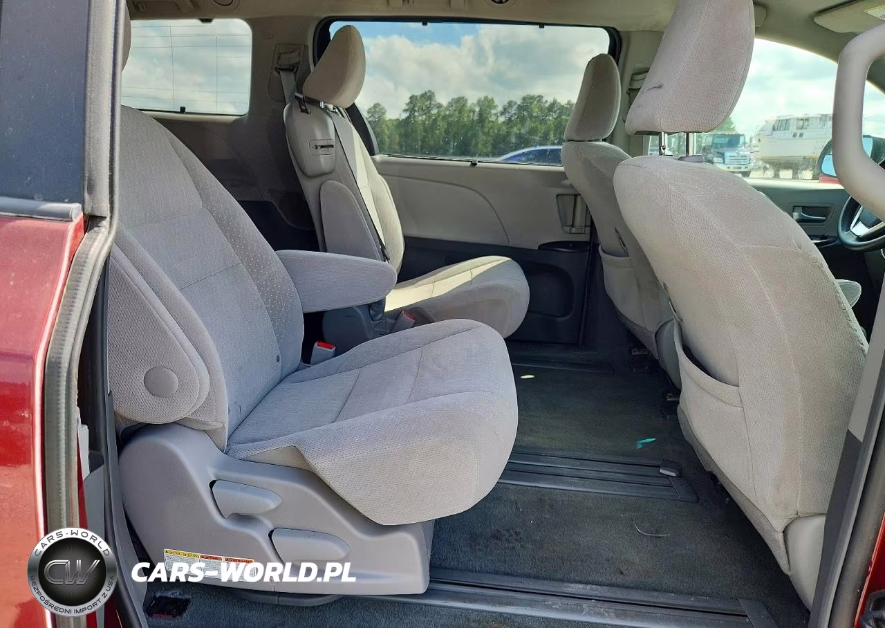 2017 Toyota Sienna Le VIN:5TDKZ3DC5HS859579 - 11