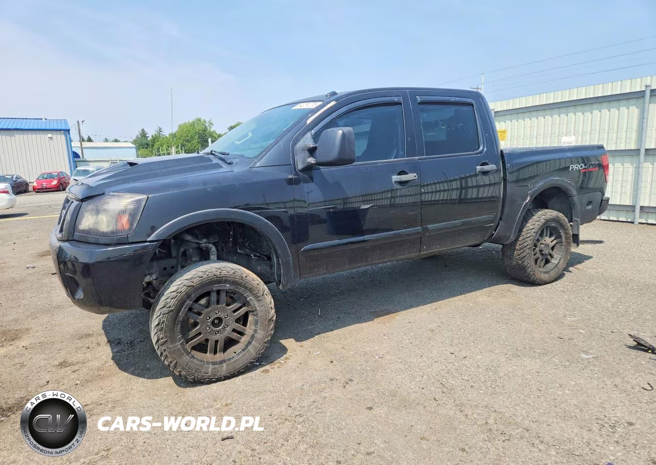 2012 Nissan Titan Sv