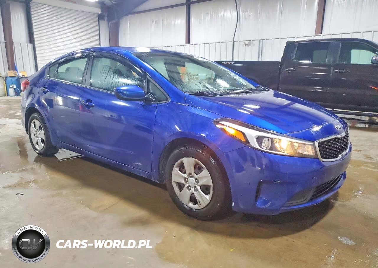 2018 Kia Forte Lx VIN:3KPFL4A77JE164407 - 4