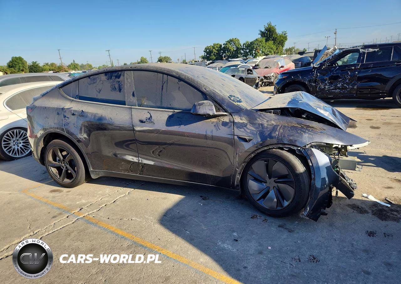 2026 Tesla Model Y VIN:7SAYGDED0TF386011 - 4
