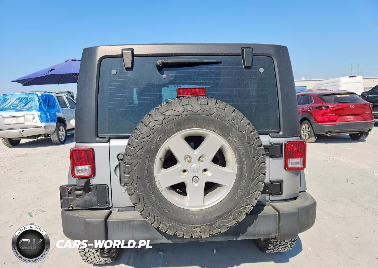 2016 Jeep Wrangler Sport VIN:1C4AJWAG5GL120160 - 6
