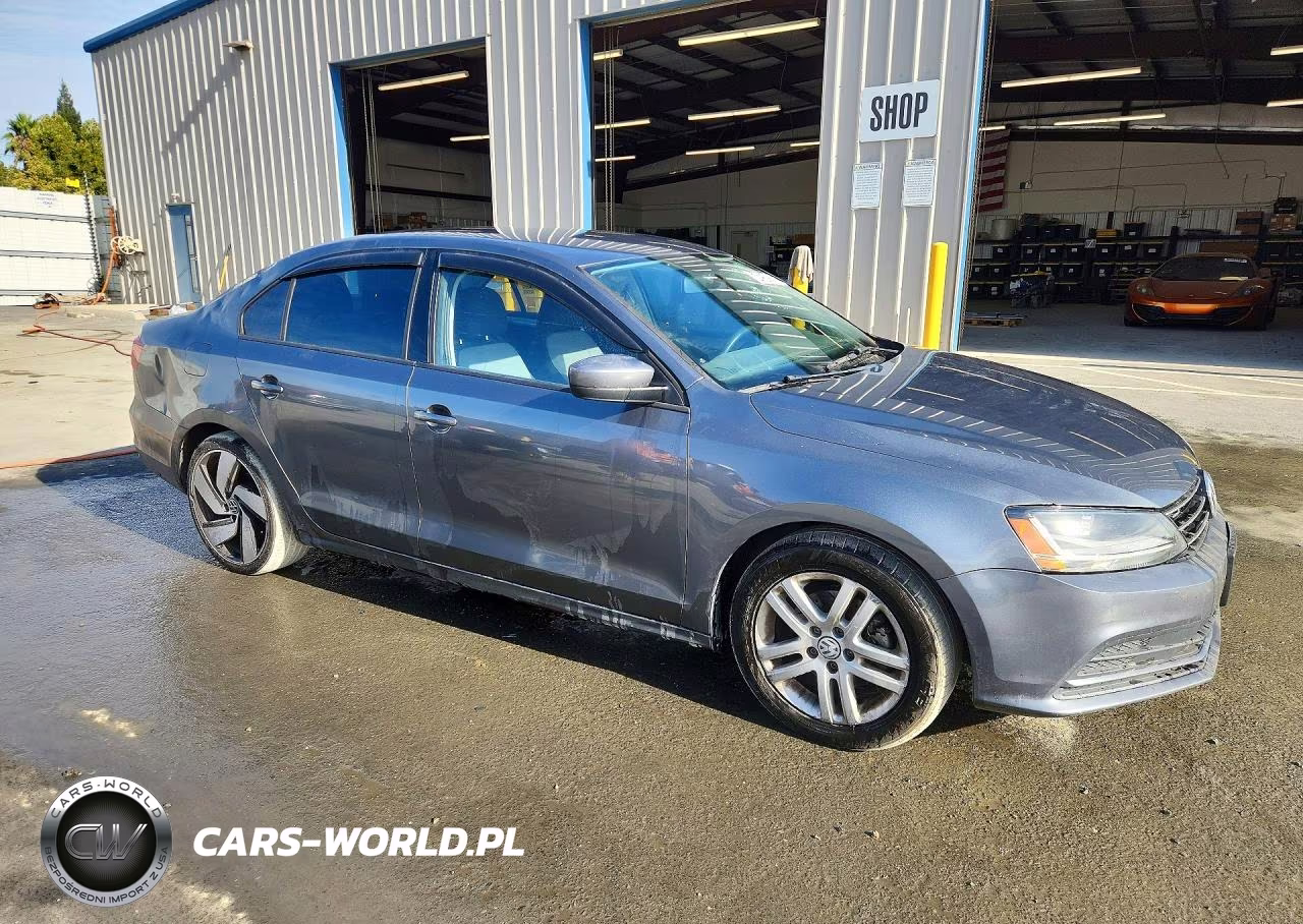 2018 Volkswagen Jetta S VIN:3VW2B7AJ9JM215312 - 4