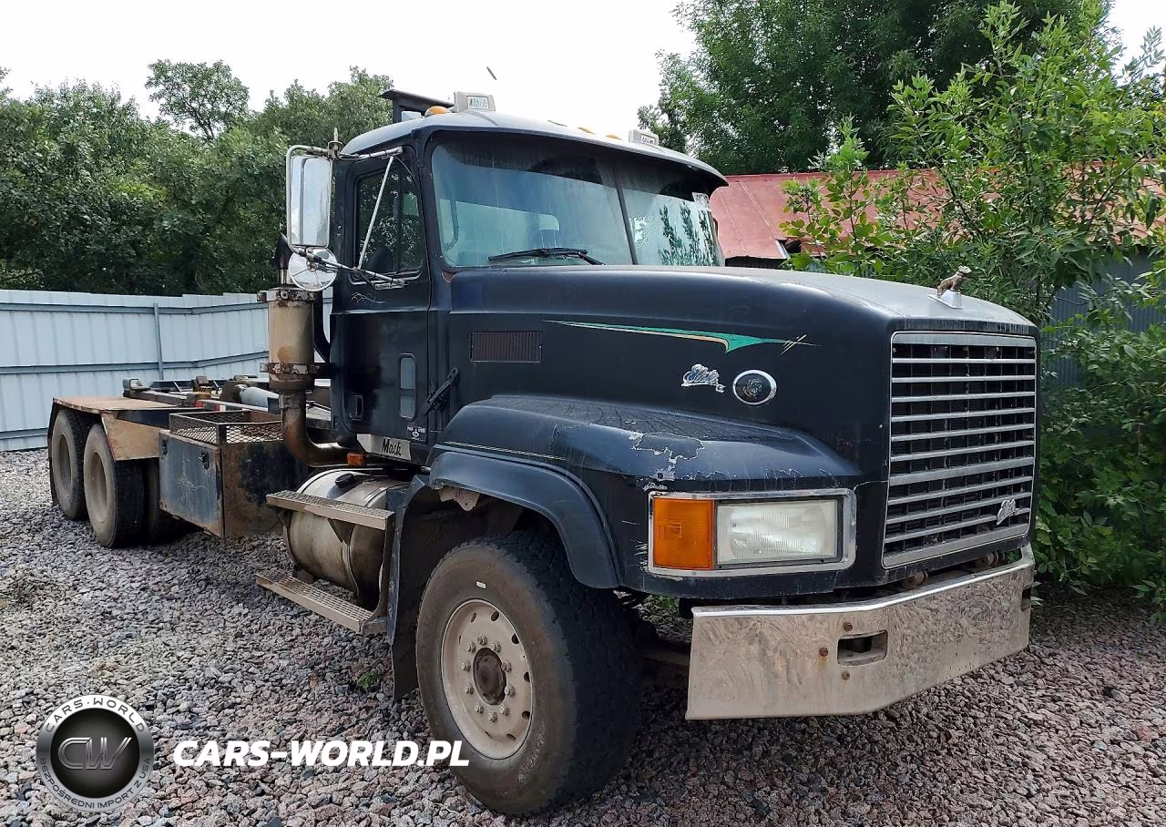 2002 Mack Cl713 Roll-Off Container Truck VIN:1M2AD62C02M012059 - 4
