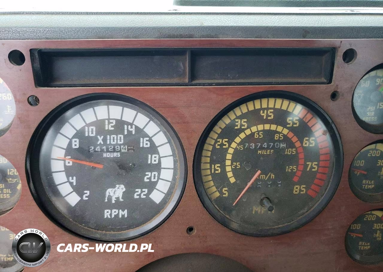 2002 Mack Cl713 Roll-Off Container Truck VIN:1M2AD62C02M012059 - 9