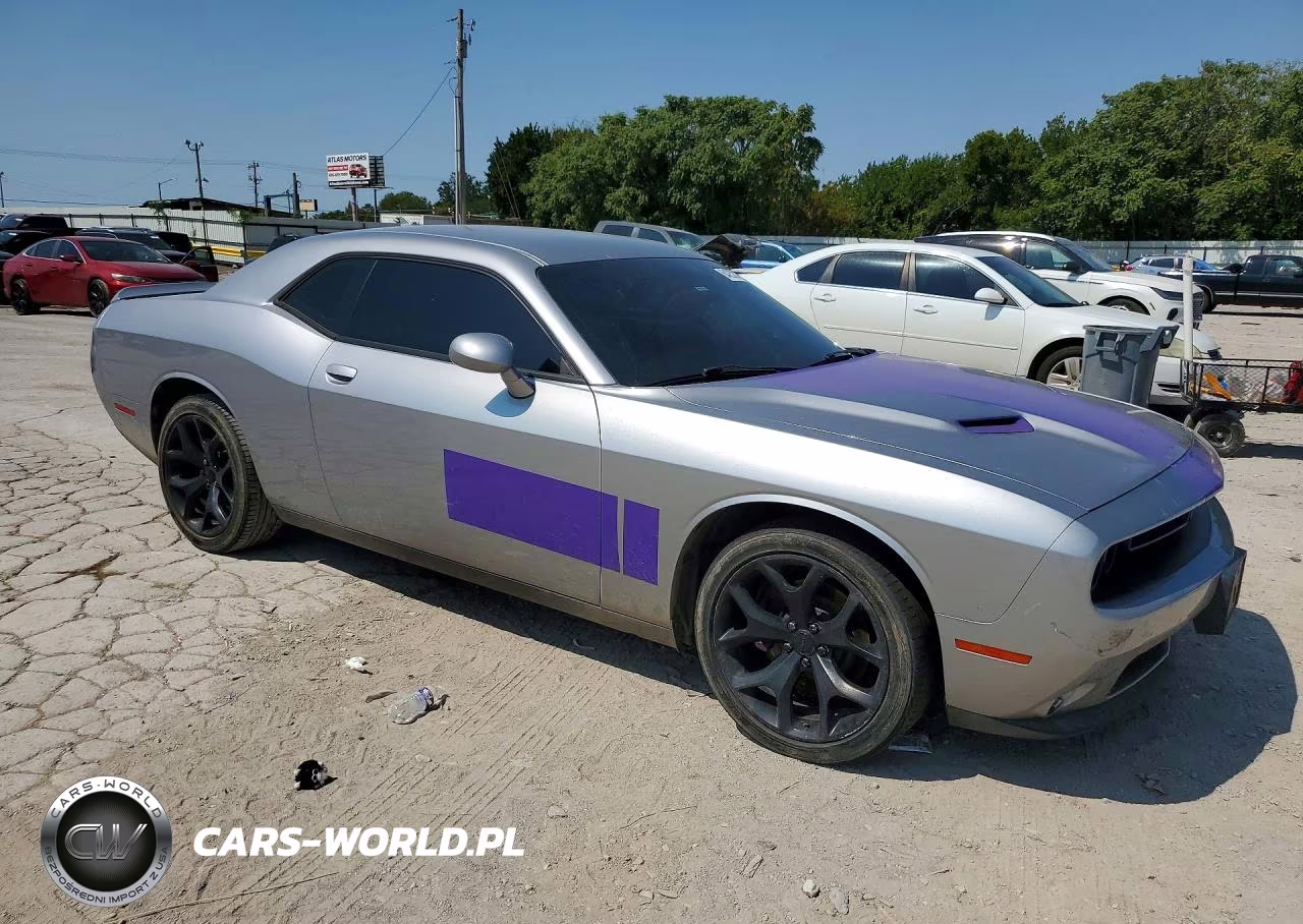 2015 Dodge Challenger Sxt Plus VIN:2C3CDZBG4FH833566 - 4