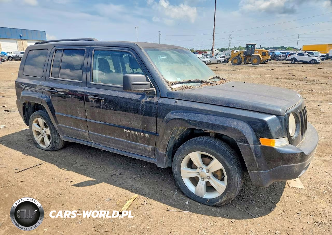 2014 Jeep Patriot Latitude VIN:1C4NJRFB5ED820896 - 4