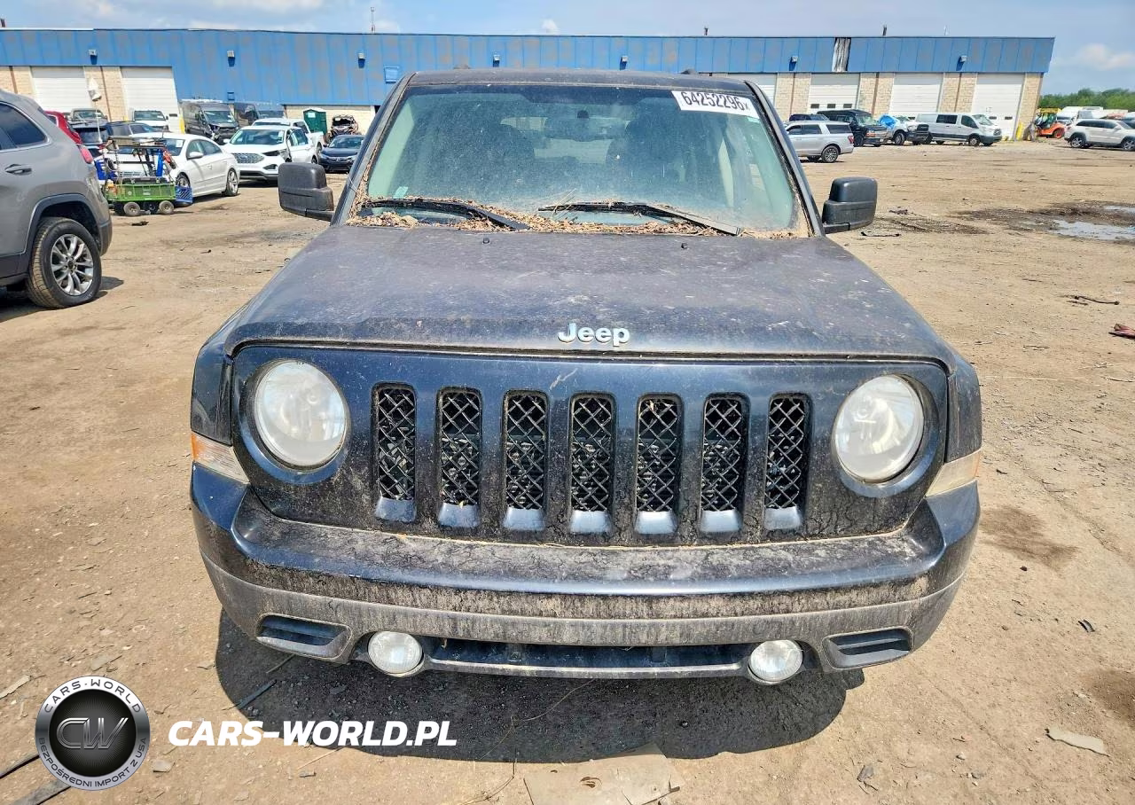 2014 Jeep Patriot Latitude VIN:1C4NJRFB5ED820896 - 5