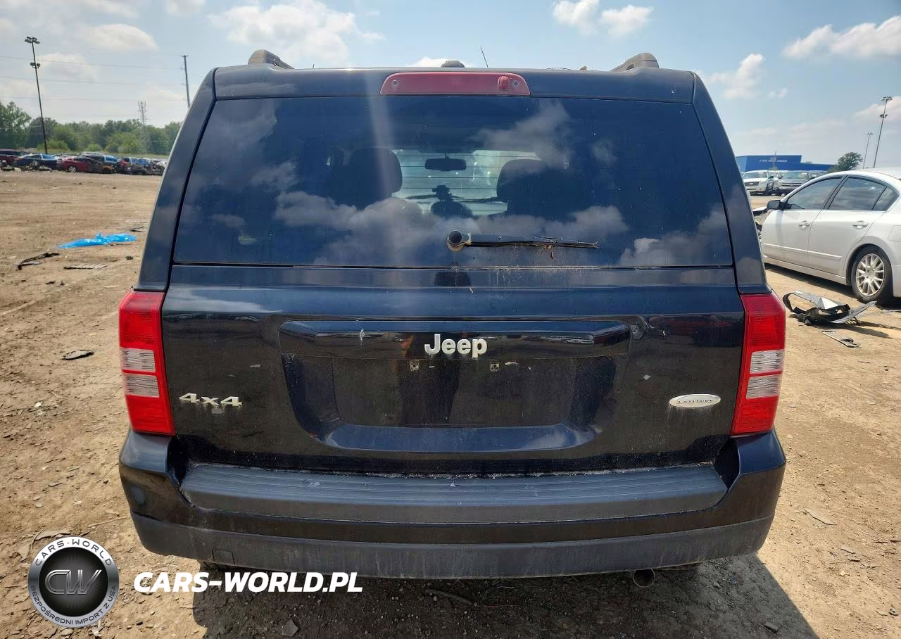 2014 Jeep Patriot Latitude VIN:1C4NJRFB5ED820896 - 6